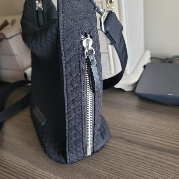 Vera Bradley Black Quilted Crossbody Bag - Picture 2 of 3